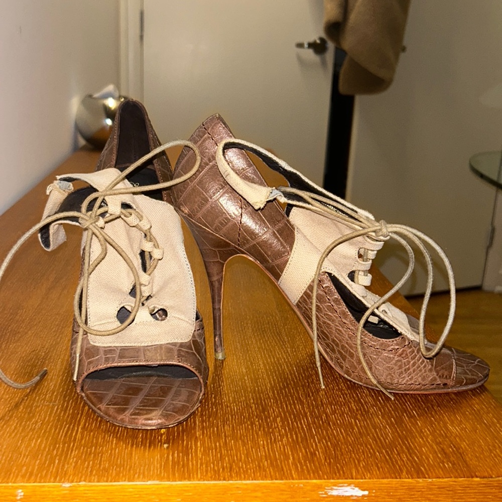 Elizabeth and James canvas and leather heels